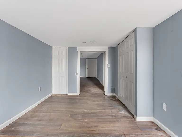 2212 W Fayette St — Photo 12