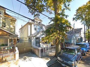 4809 Elm St, West Des Moines, IA 50265