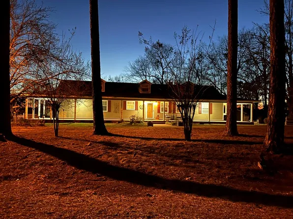 340 S Lakeview Dr, Abbeville, AL 36310