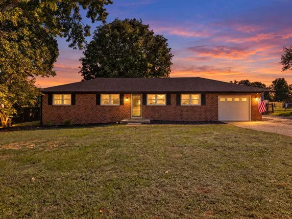 179 Cambridge Cir, Rockfield, KY 42274