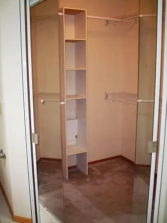 Walk in closet