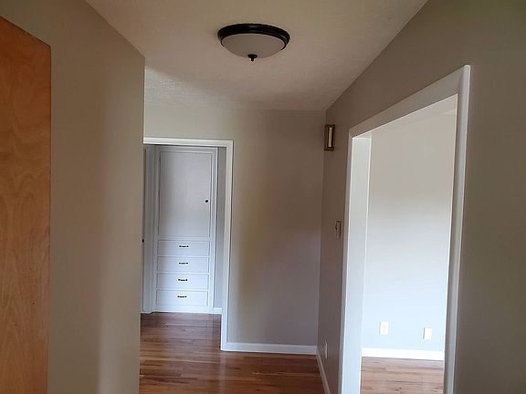 3rd image of 1705 Michael St