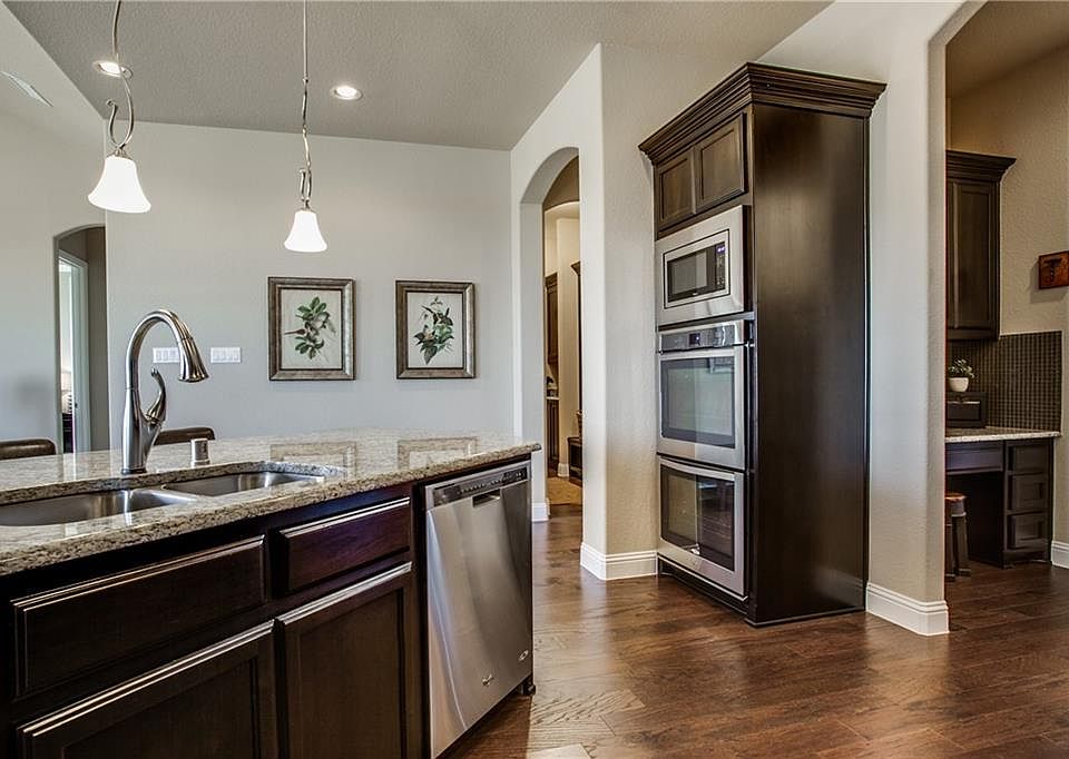 1st image of 4806 Sunflower Dr