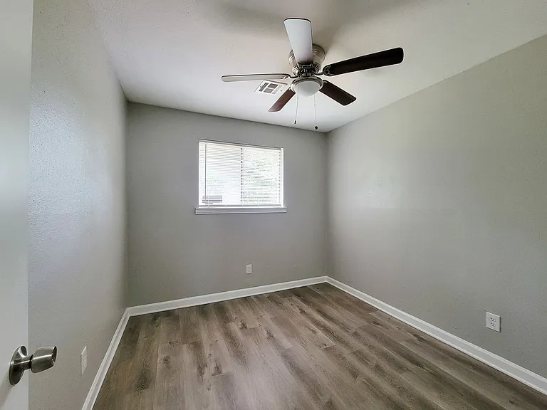 3121 Proswimmer St — Photo 13
