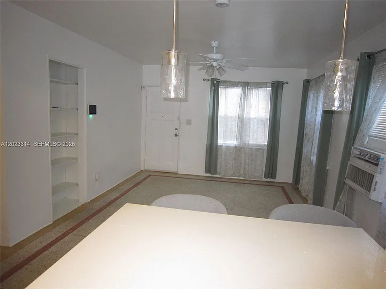 522 N 19th Ave #5 — Photo 6