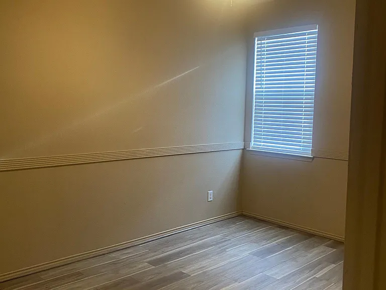 3948 Parkhaven Dr — Photo 17