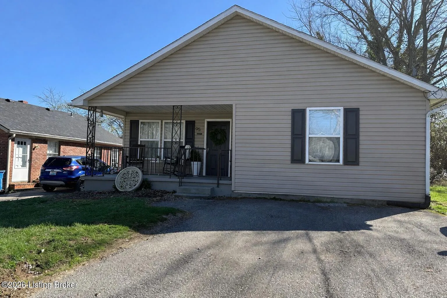 95 Eminence Pike photo 1