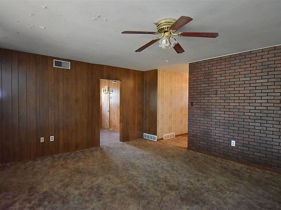 4th image of 4514 NW Cheyenne Ave