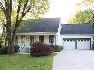 100 Oak Trl, Chickamauga, GA 30707