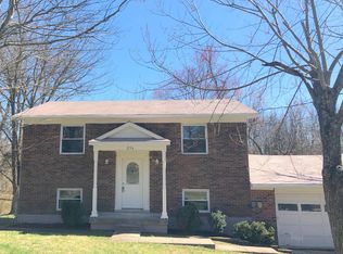 256 Indiana Trl, Radcliff, KY 40160