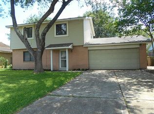 9906 Thrush St, La Porte, TX 77571