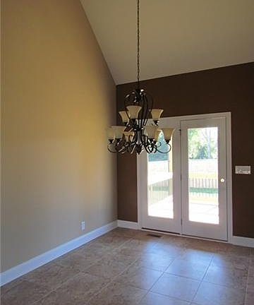 5th image of 285 Fox Xing Lot 285