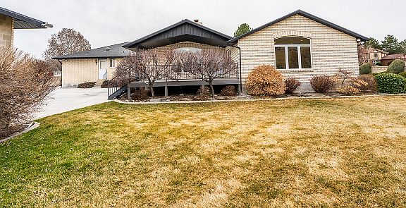 5th image of 2246 W Williamsburg Cir
