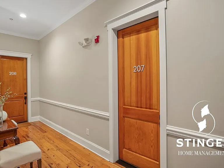 700 Bay St #207 — Photo 3