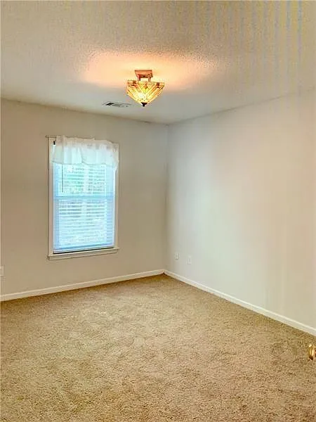 3 bed, 2.5 bath, 1868 sqft, $2,690 — Photo 4