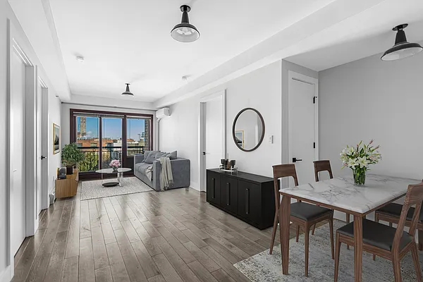 Rented by Compass | media 14