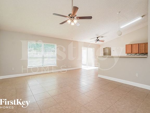 4th image of 129 Aurora Ln