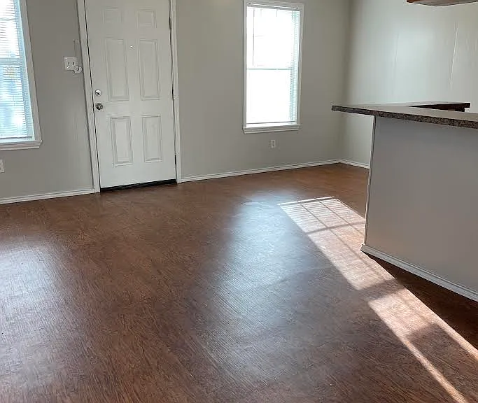 3622 Crestbrook Ct #3 — Photo 2