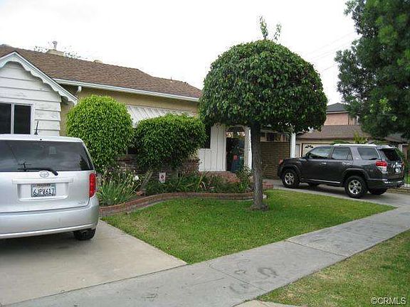2nd image of 15124 Eucalyptus Ave