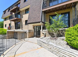 3239 S 58th St UNIT 108, Milwaukee, WI 53219