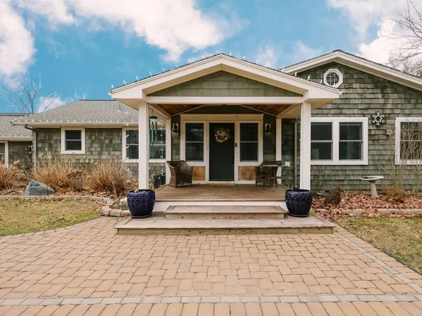 1 Bona Vista Drive, Bow, NH 03304