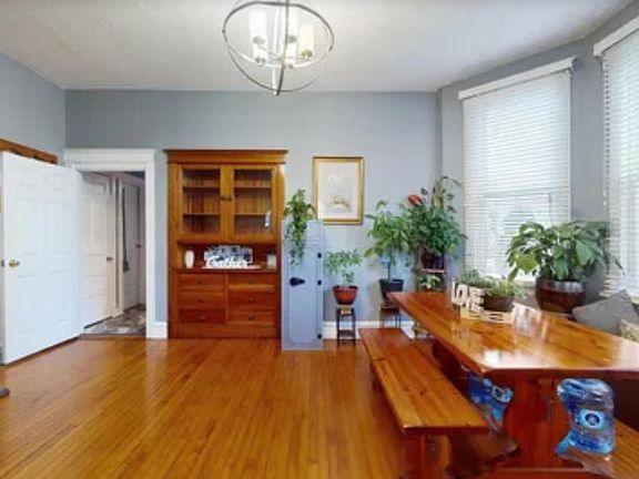 4th image of 2348 S Trumbull Ave #1F