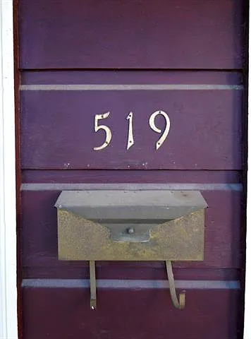 Building Photo - 519 Bouny St