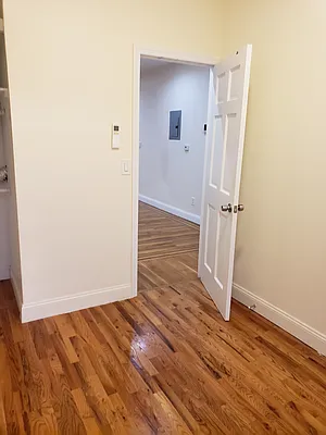 Rented by BELLMARC | media 17