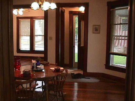 4th image of 1417 S Fletcher Ave