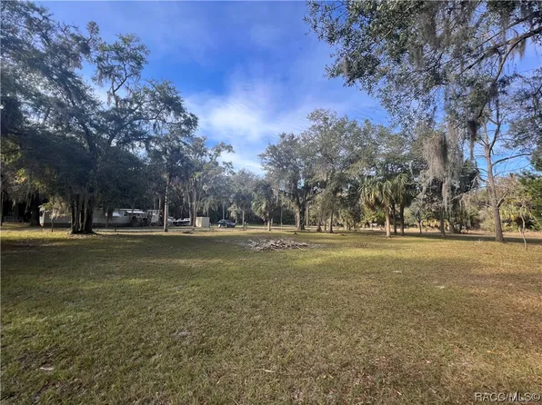 11159 N Clamdigger Ter, Inglis, FL 34449