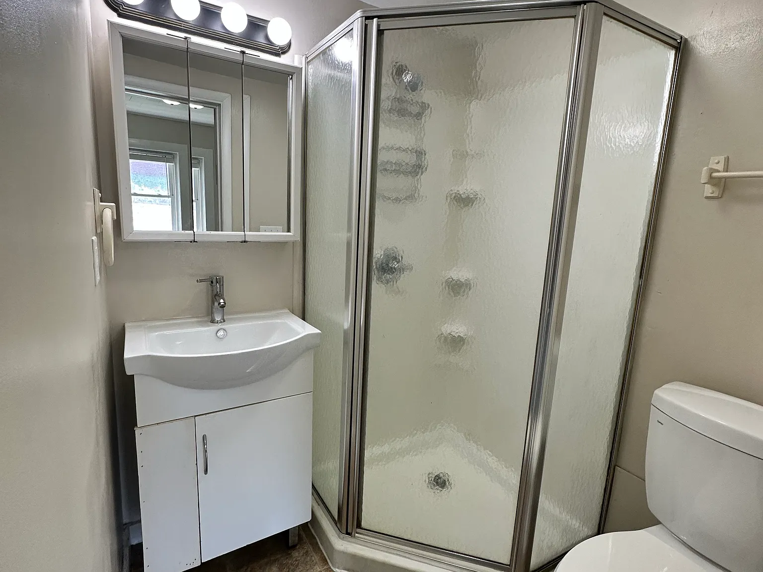 572 W. 5th Street Apartments LLC — Photo 3