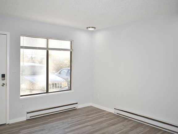 4th image of 2898 Pinyon Ave APT 2