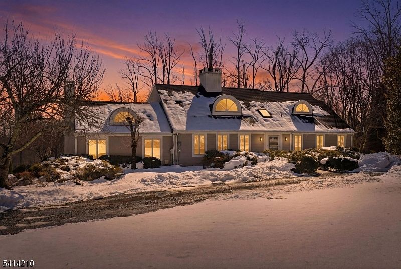 1st image of 7 Post House Rd