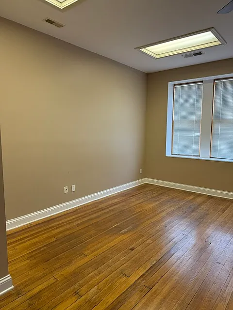 3 bed, 1500 sqft, $1,200 — Photo 1