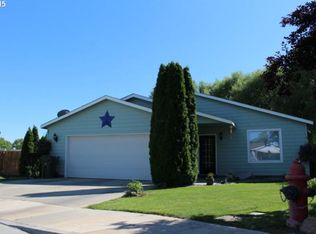 1059 W Hartley Ave, Hermiston, OR 97838