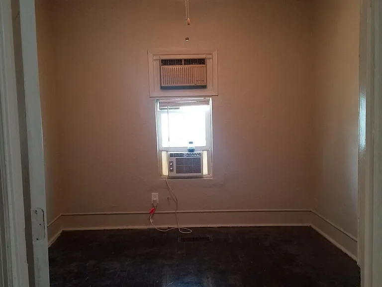 6016 Main St — Photo 8