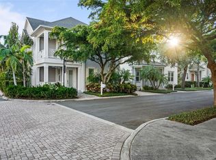 1756 Stapleton St, Sarasota, FL 34239