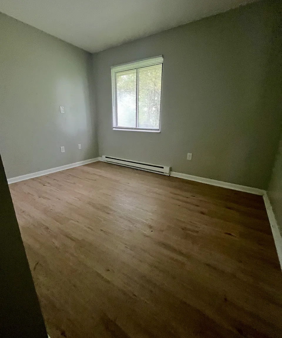 2 bed, $825 — Photo 4