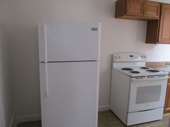 4th image of 917 Swede St #4