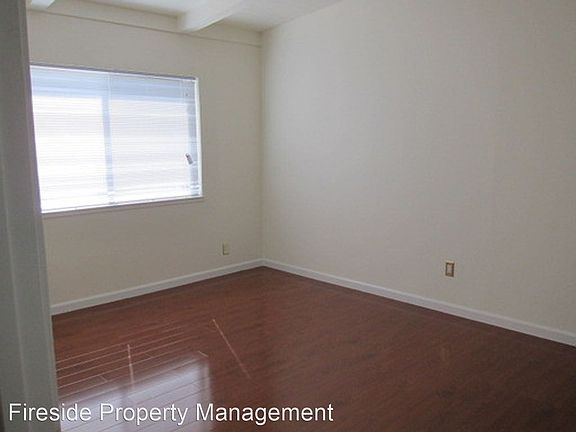 2nd image of 883 Sharmon Palms Ln APT C