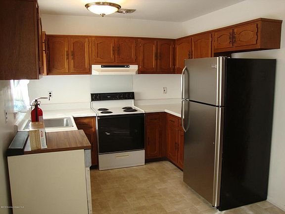 3rd image of 8B Moccasin Dr