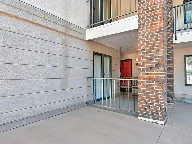 1085 Broadway St #6 — Photo 13