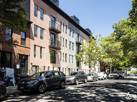 2nd image of 115 Clifton Pl #46