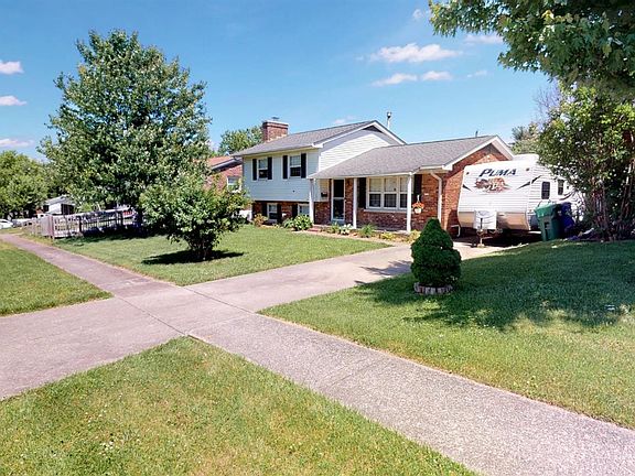 3rd image of 3518 Brookview Dr