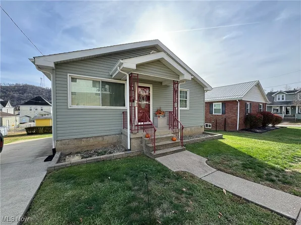 13 Elm St, Bridgeport, OH 43912