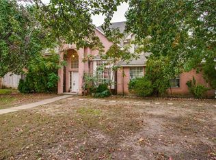 6118 Blueridge Ct, Arlington, TX 76016