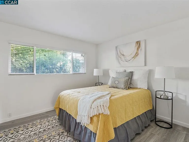 2600 Jones Rd #1 — Photo 14