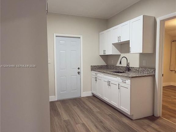 5th image of 103 NW 35th St