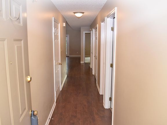 2nd image of 1529 Windridge Pl