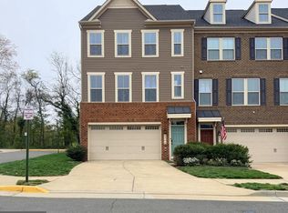 8966 Bridle Ridge Ln, Manassas, VA